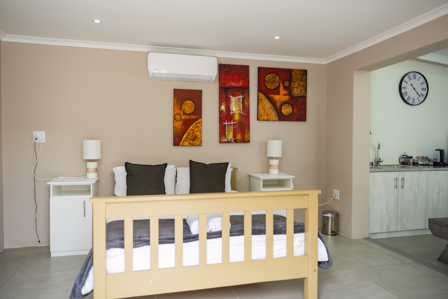 9 Bedroom Property for Sale in Nahoon Beach Eastern Cape